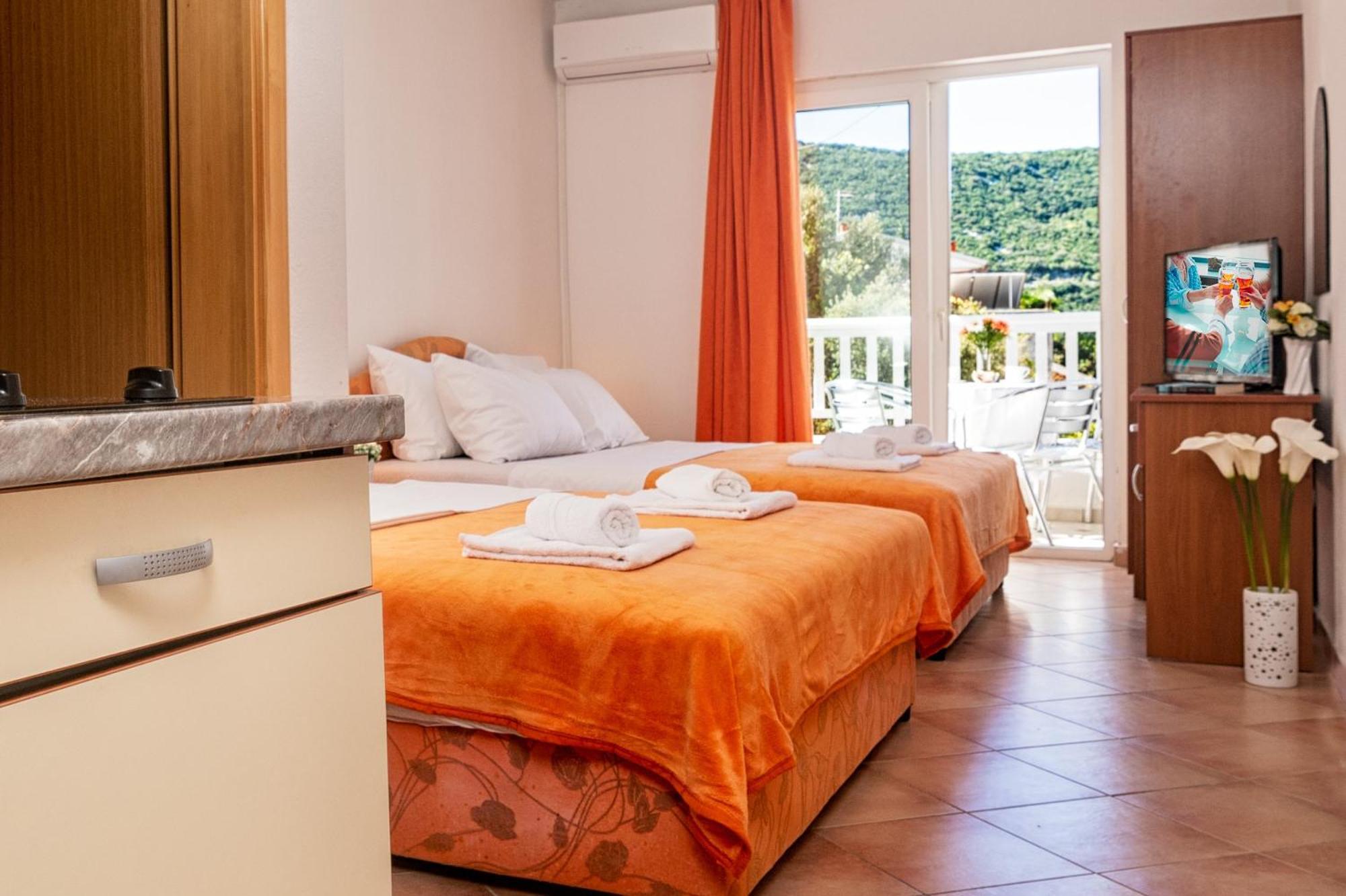 Apartments Matej Neum Room photo