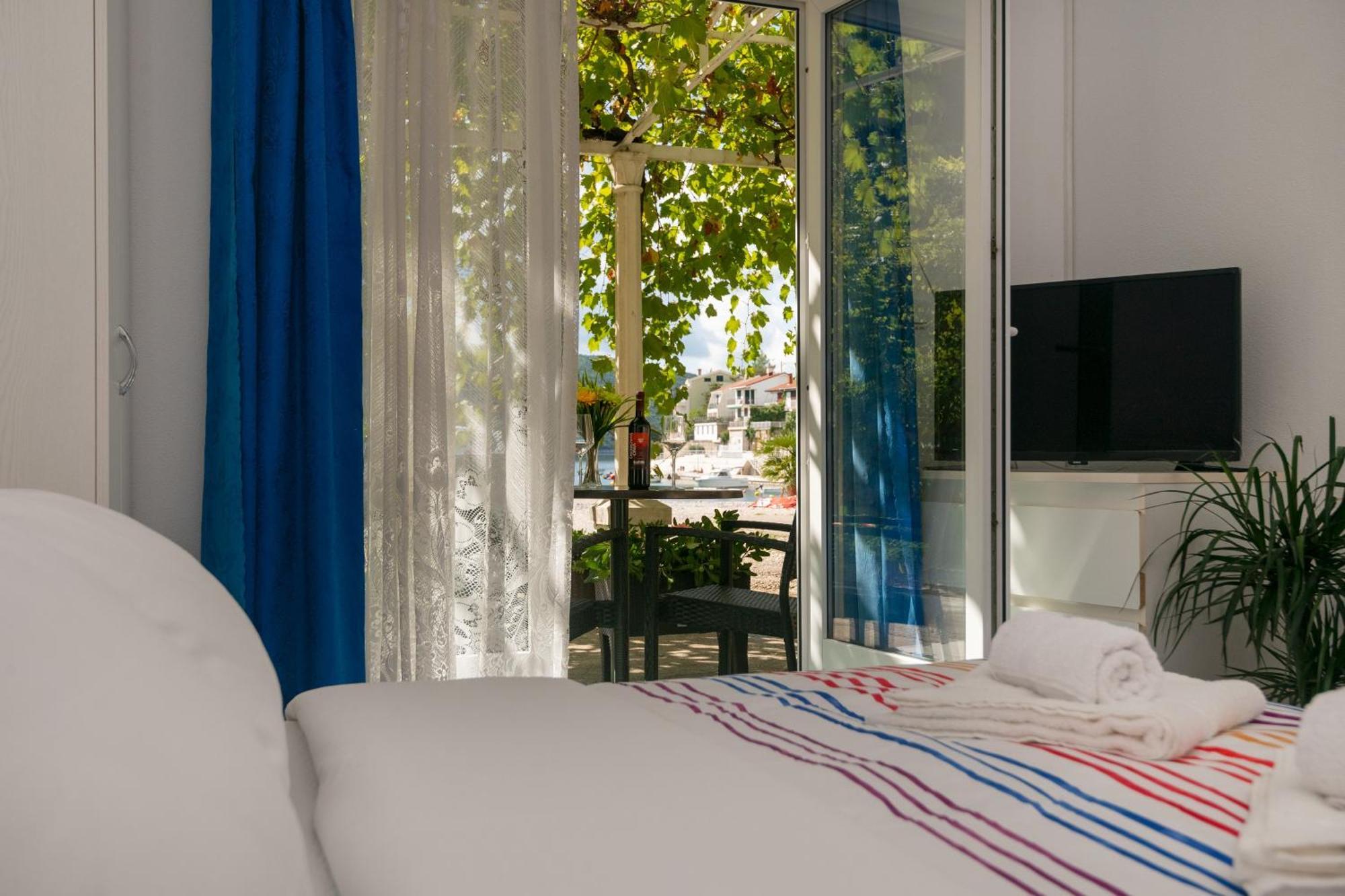 Apartments Matej Neum Room photo